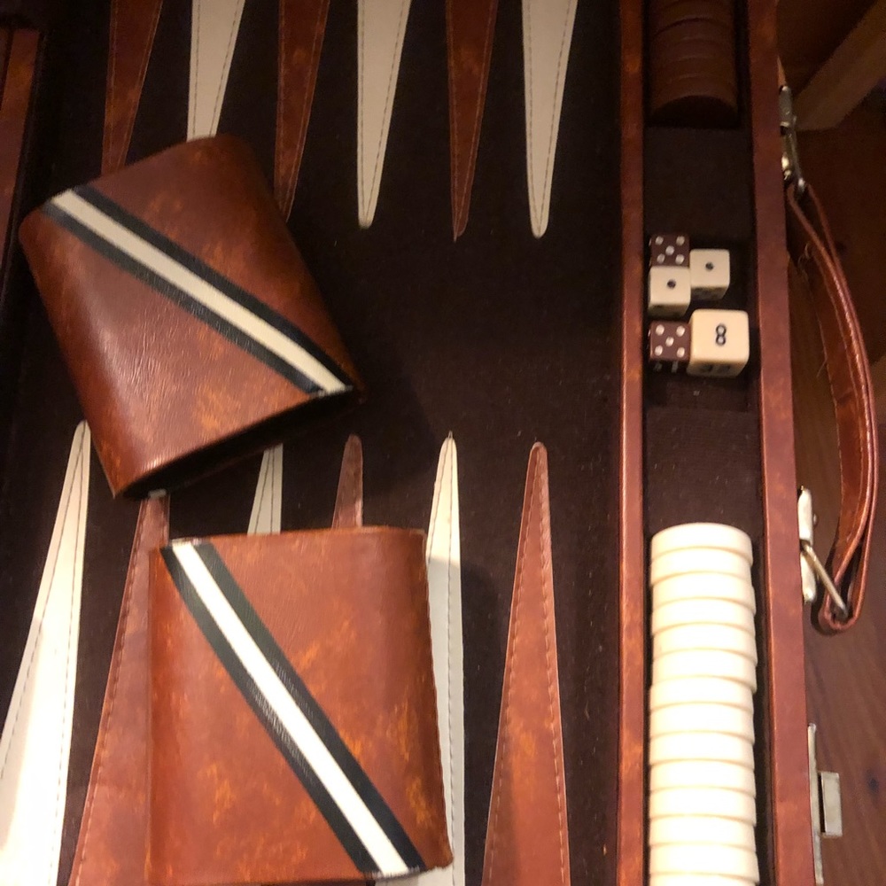 Early ‘90’s Backgammon Game - Picture 6 of 8